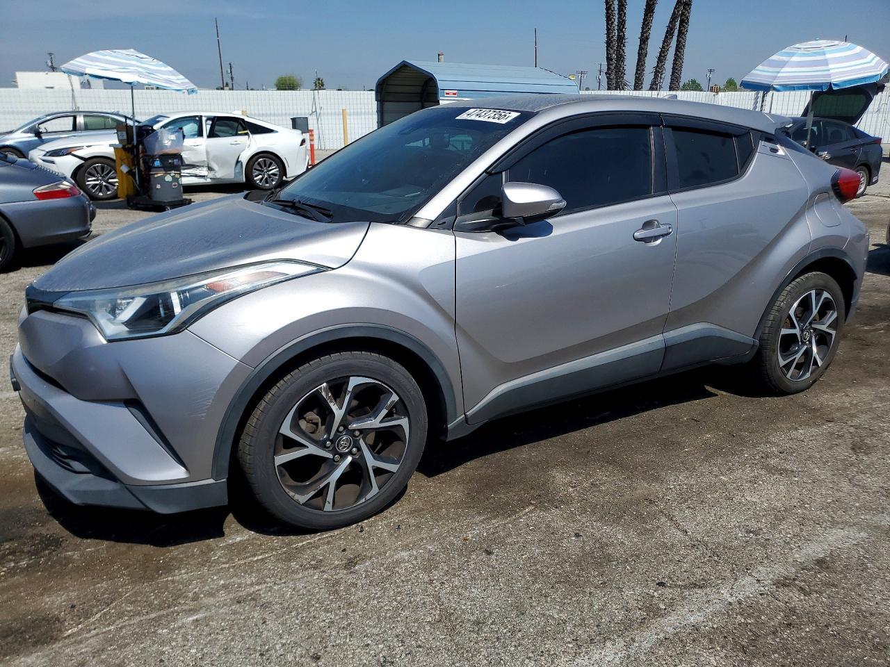 2018 Toyota C-Hr Xle - zdjęcie główne