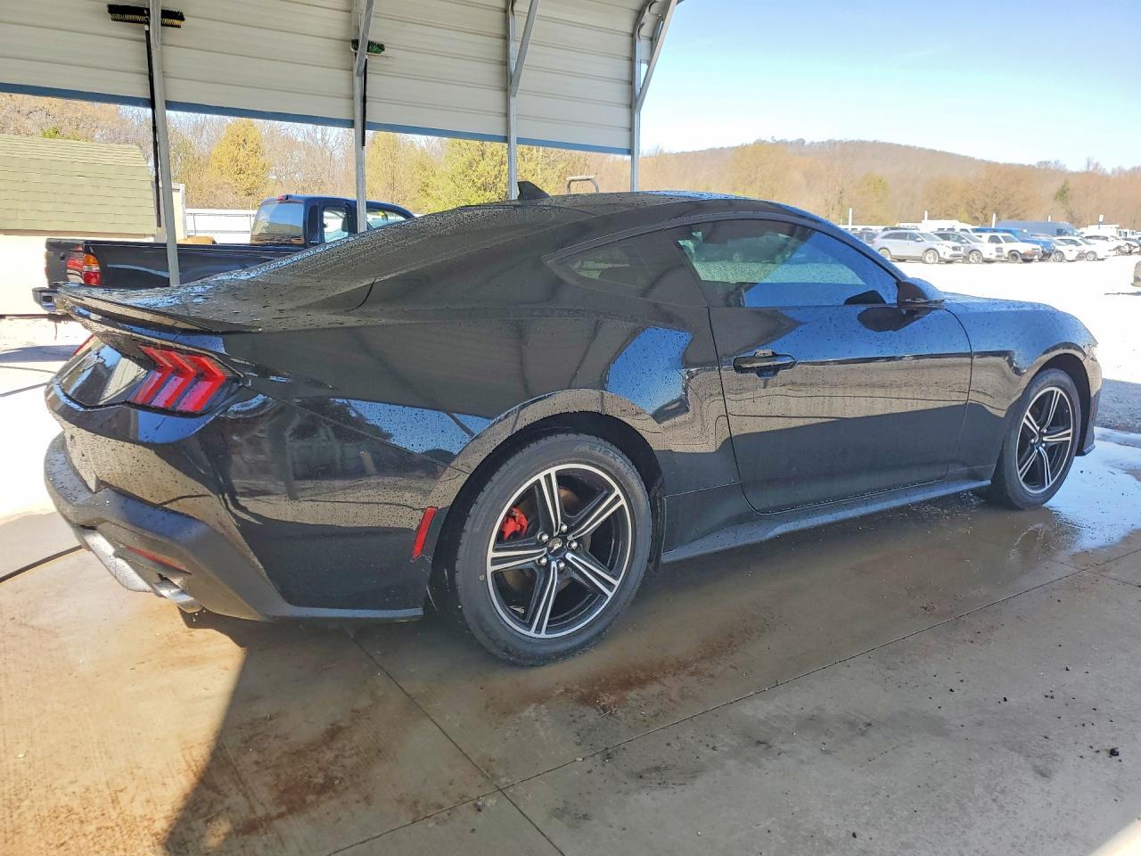 2024 Ford Mustang - zdjęcie 3