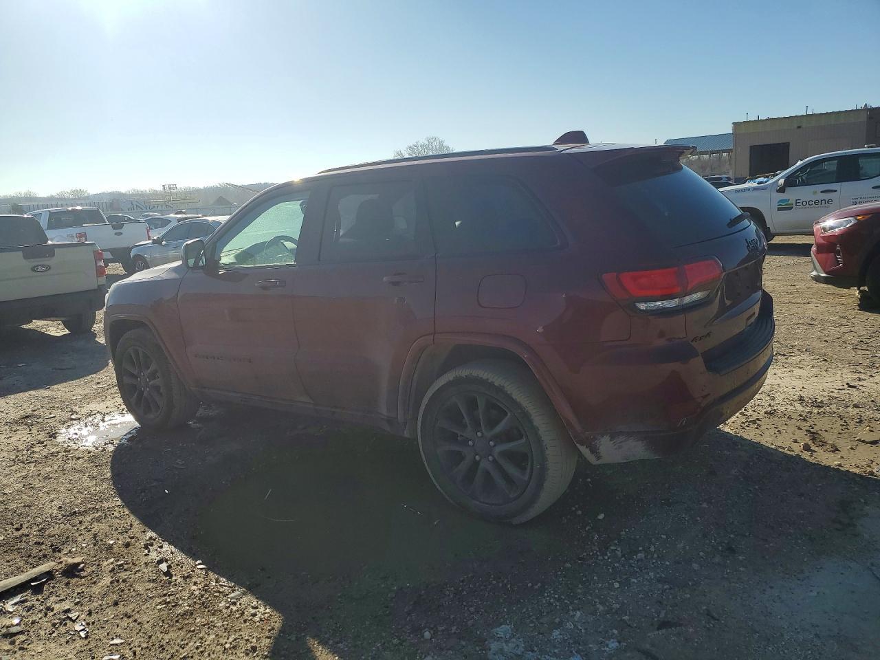 2018 Jeep Grand Cherokee Laredo - zdjęcie 2