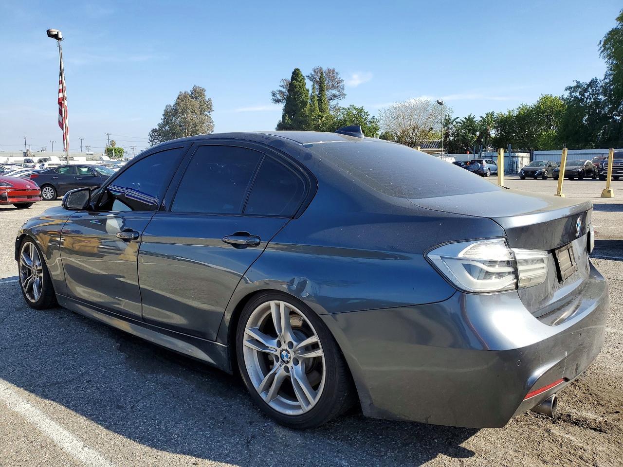 2015 BMW 335 I - zdjęcie 2