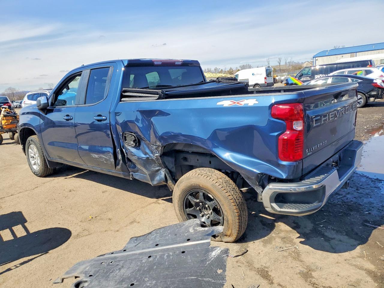 2020 Chevrolet Silverado K1500 Lt - zdjęcie 2