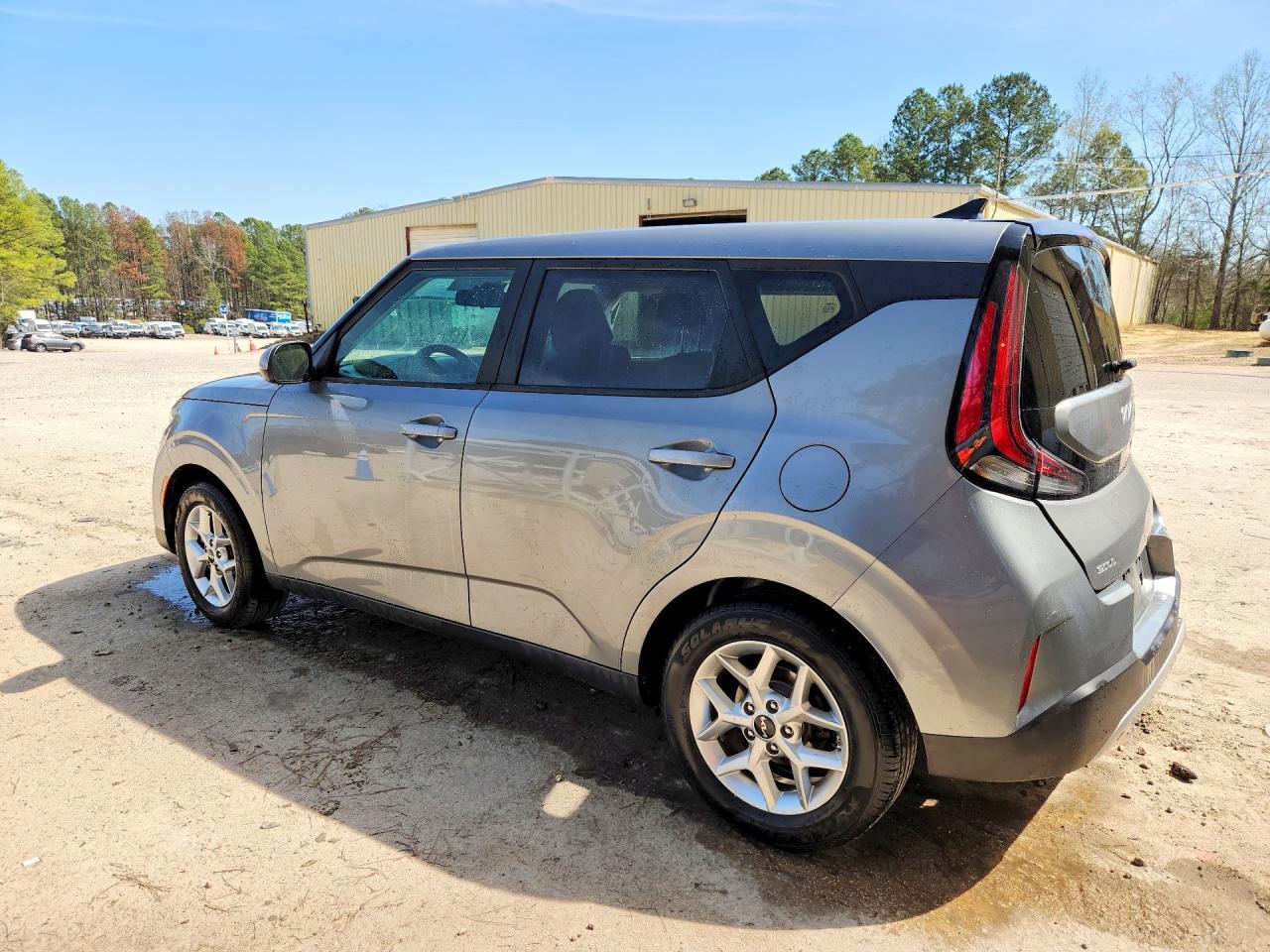 2023 Kia Soul Lx - zdjęcie 2