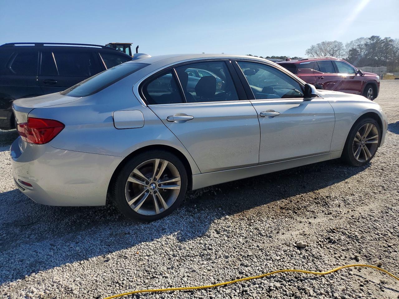 BMW Seria 3 - zdjęcie 3