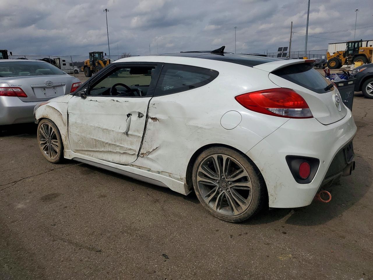 2016 Hyundai Veloster Turbo - zdjęcie 2