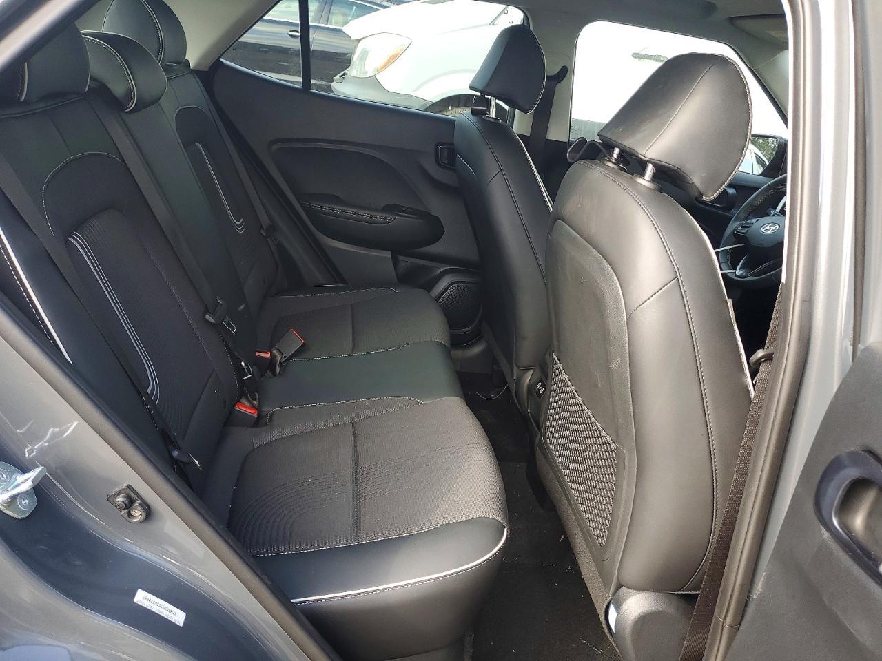 2025 Hyundai Venue Limited - zdjęcie 11