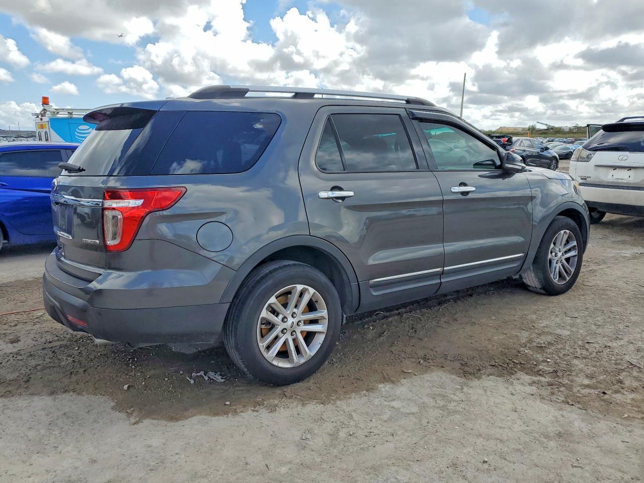 2015 Ford Explorer Xlt - zdjęcie 3