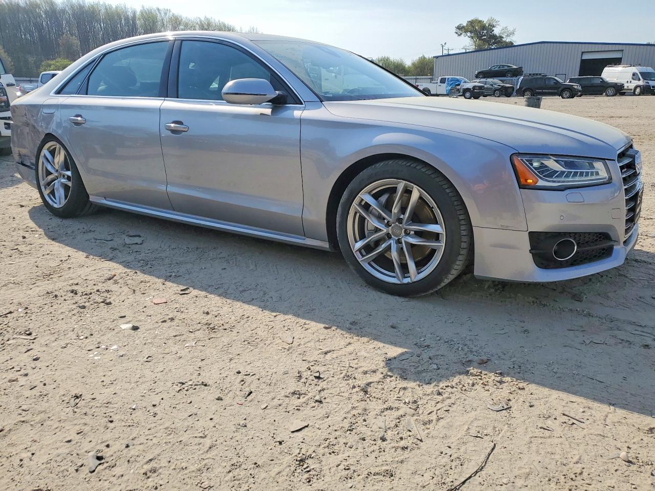 2016 Audi A8 L Quattro - zdjęcie 4