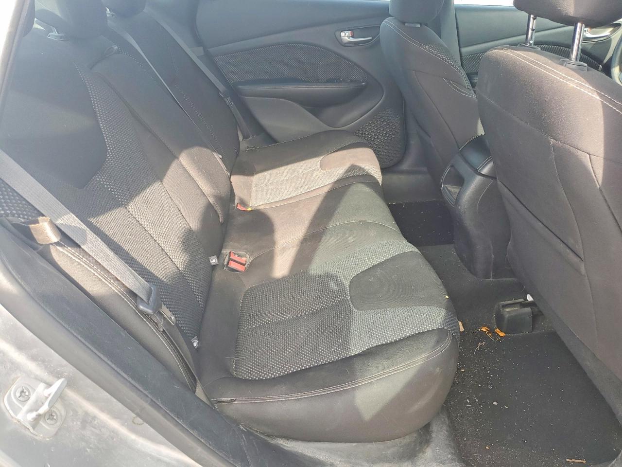 2014 Dodge Dart Sxt - zdjęcie 10