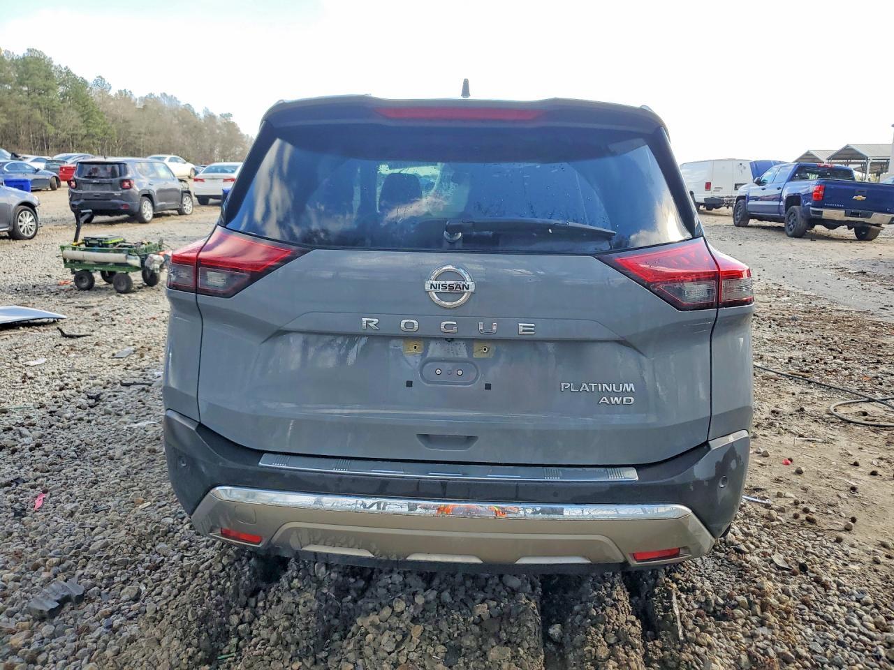 2021 Nissan Rogue Platinum - zdjęcie 6