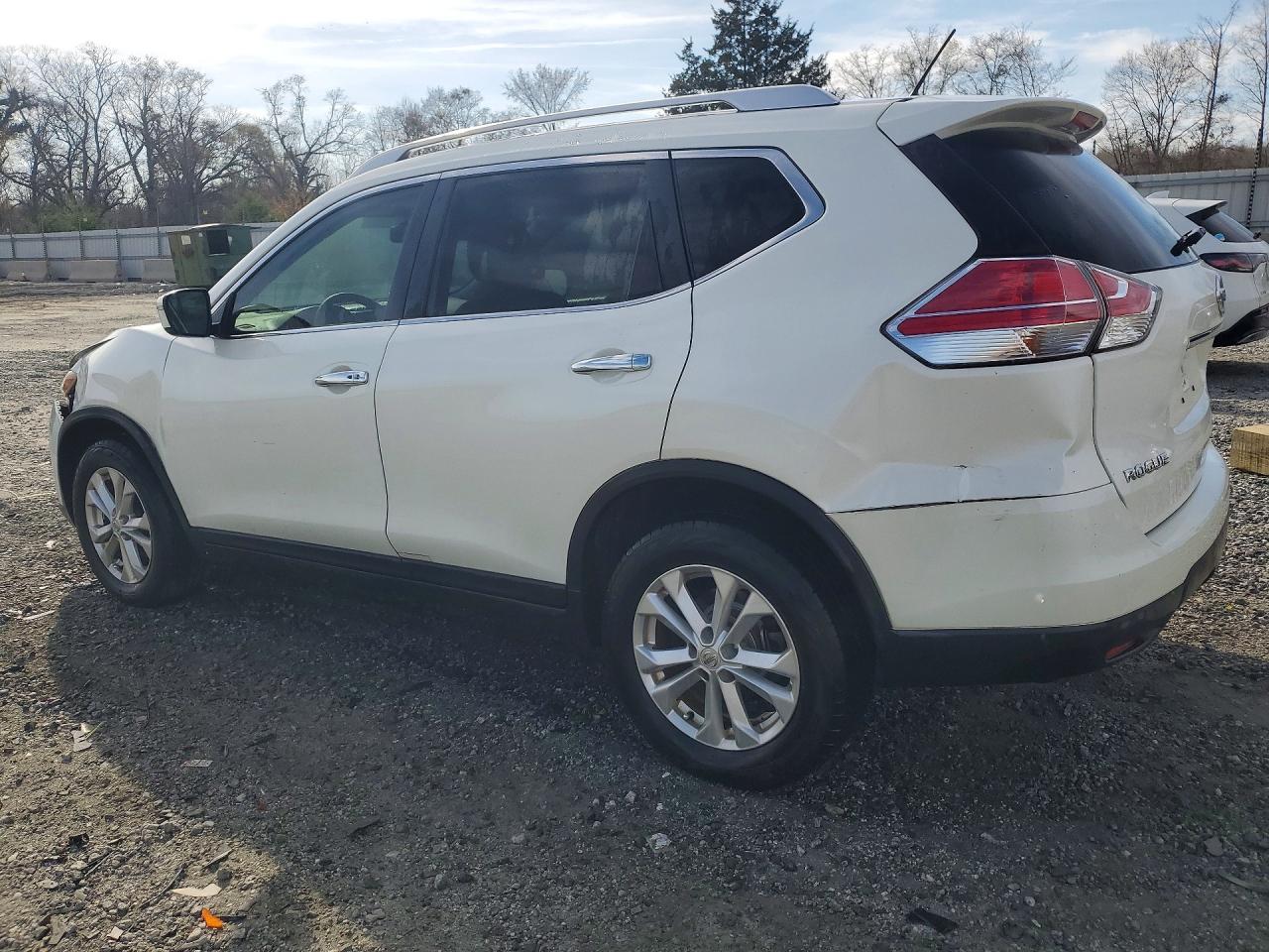 2016 Nissan Rogue Sv - zdjęcie 2