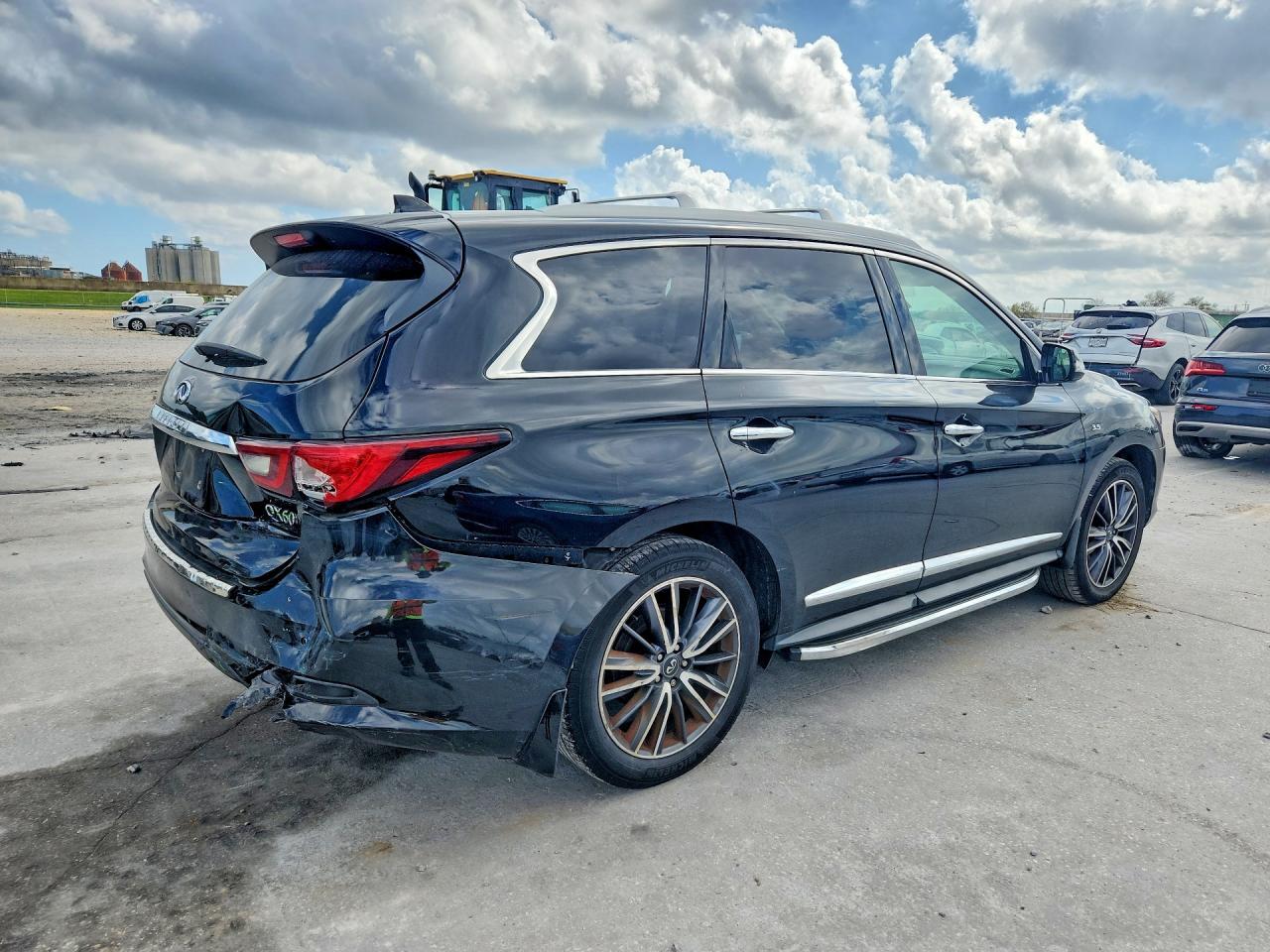 2020 Infiniti Qx60 Luxe - zdjęcie 3