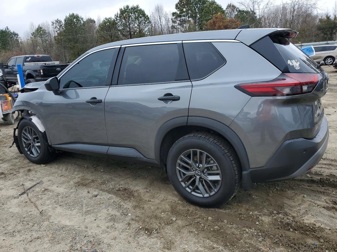 2023 Nissan Rogue S - zdjęcie 2