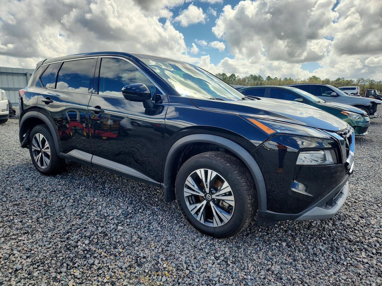 2021 Nissan Rogue Sv - zdjęcie 4