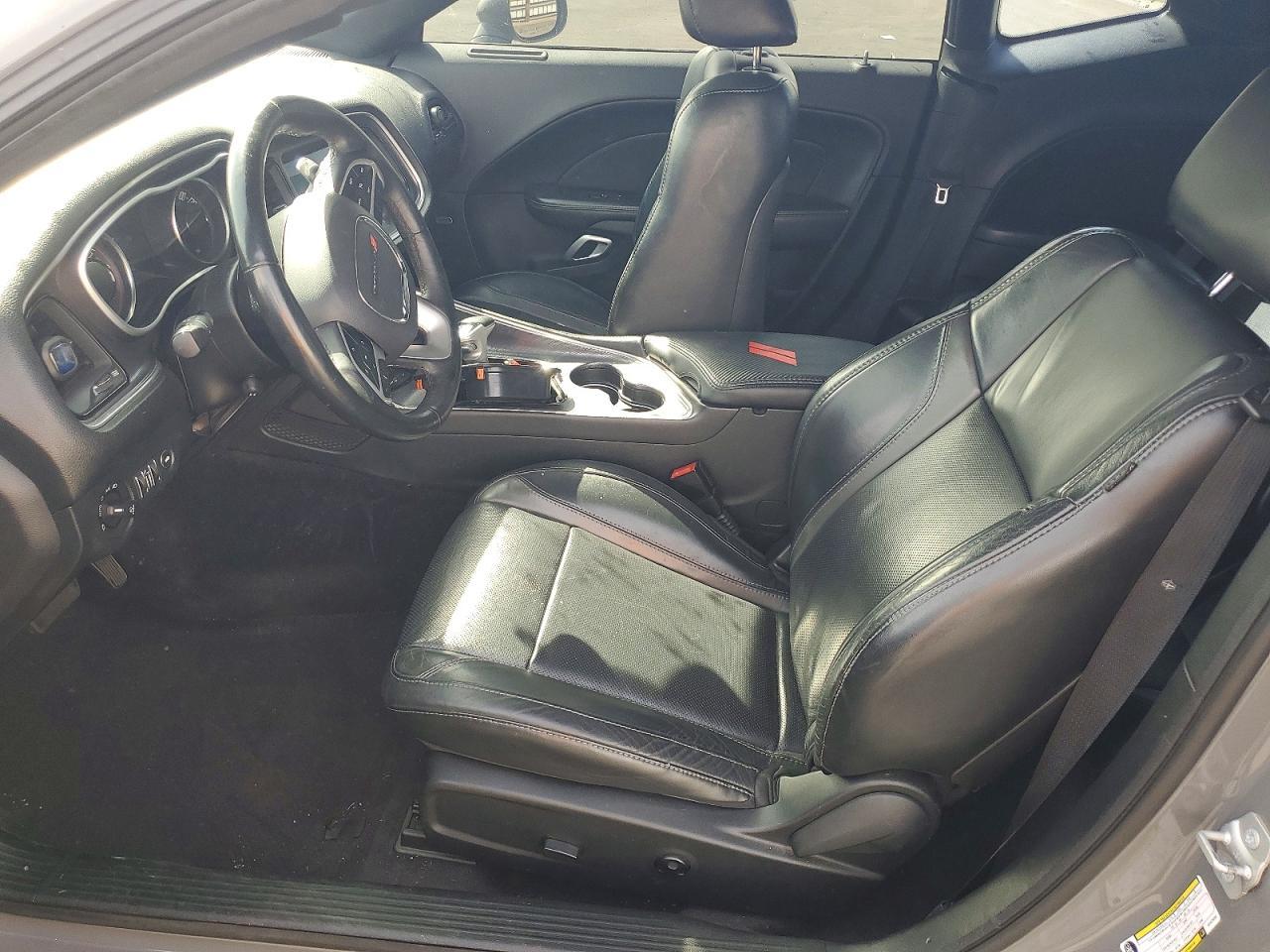 2017 Dodge Challenger Sxt - zdjęcie 7