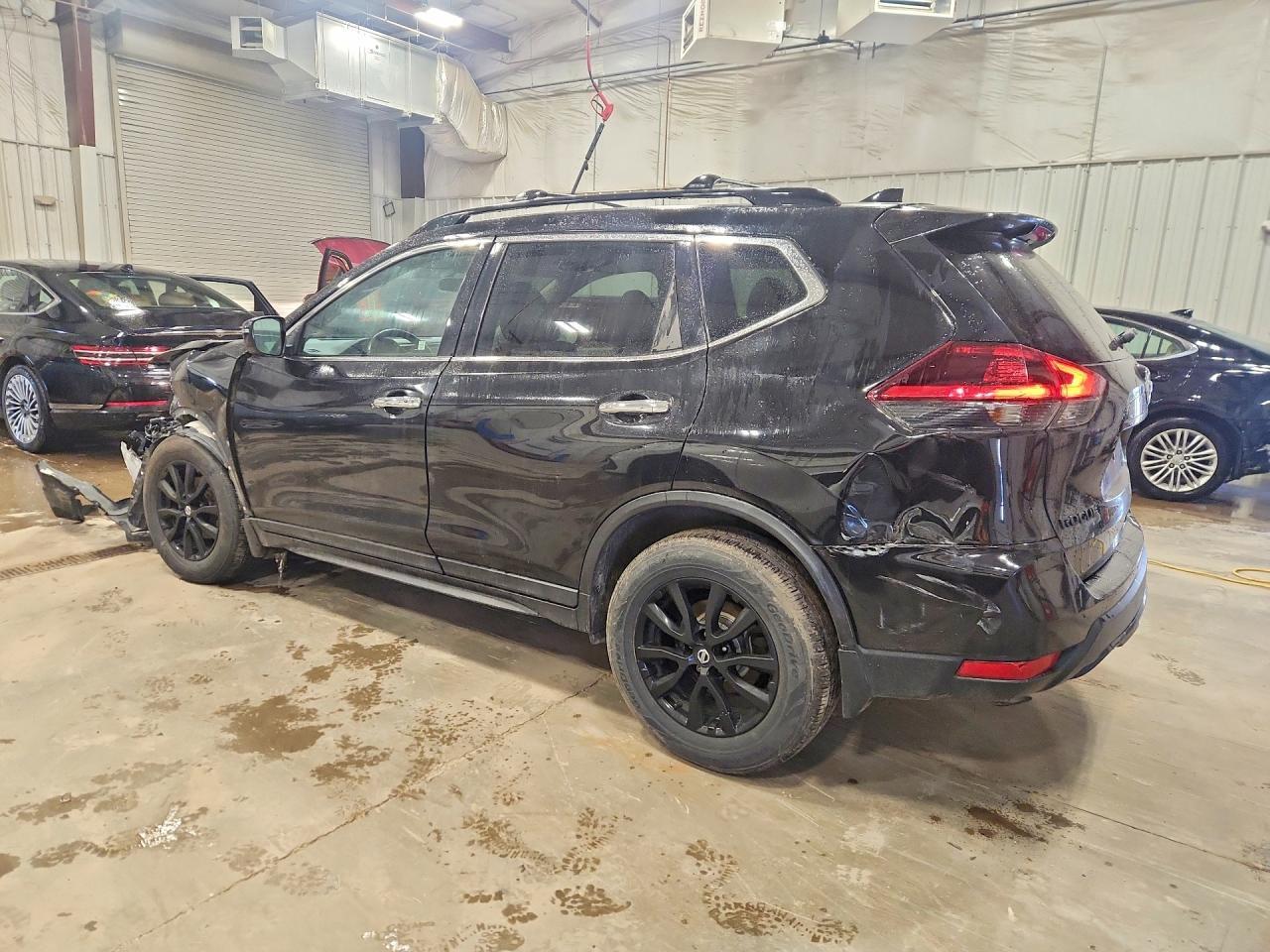 2018 Nissan Rogue Sv - zdjęcie 2