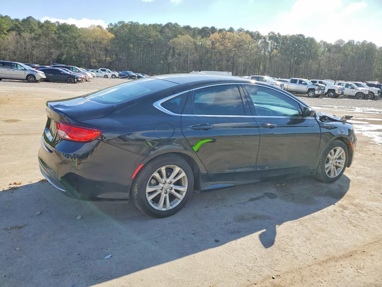 2015 Chrysler 200 Limited - zdjęcie 3