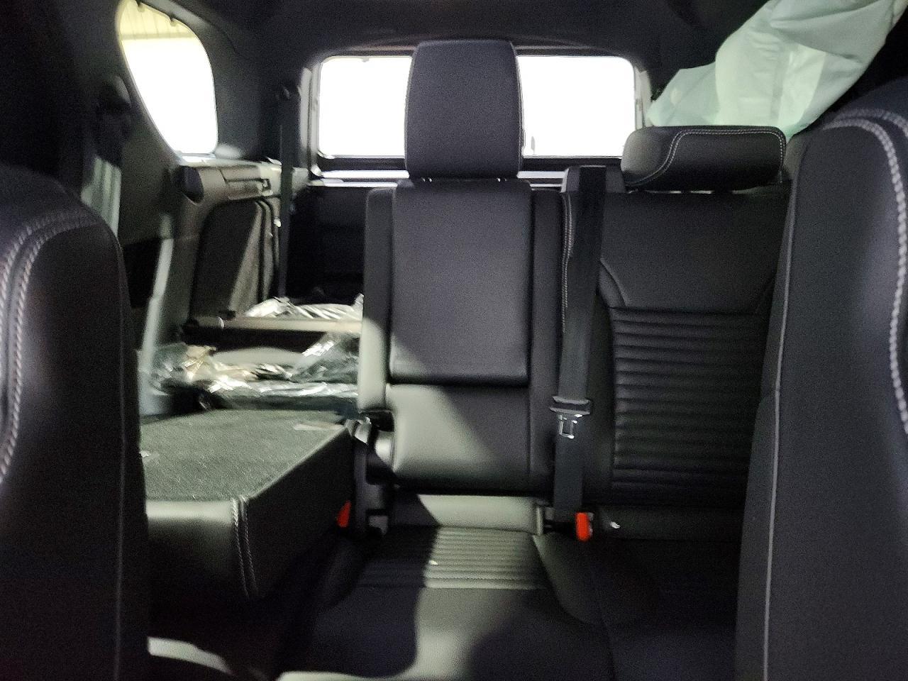2025 Land Rover Discovery S - zdjęcie 10