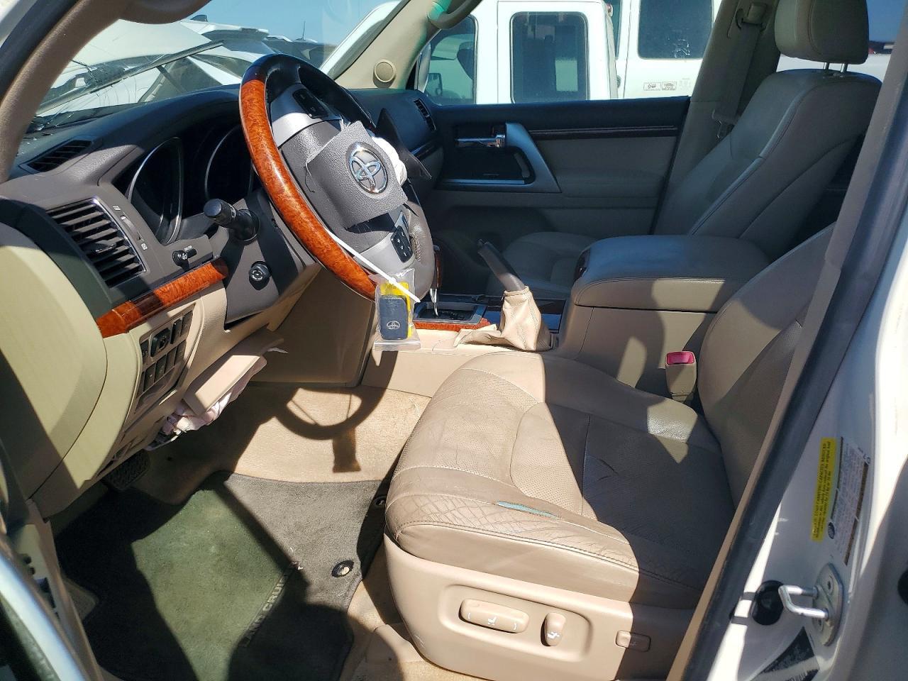 2013 Toyota Land Cruiser Base - zdjęcie 7