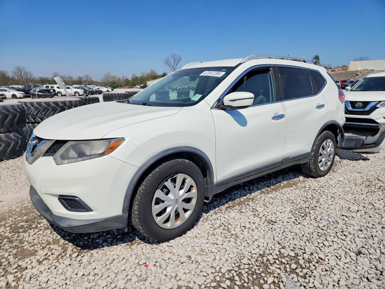 2016 Nissan Rogue S - zdjęcie główne