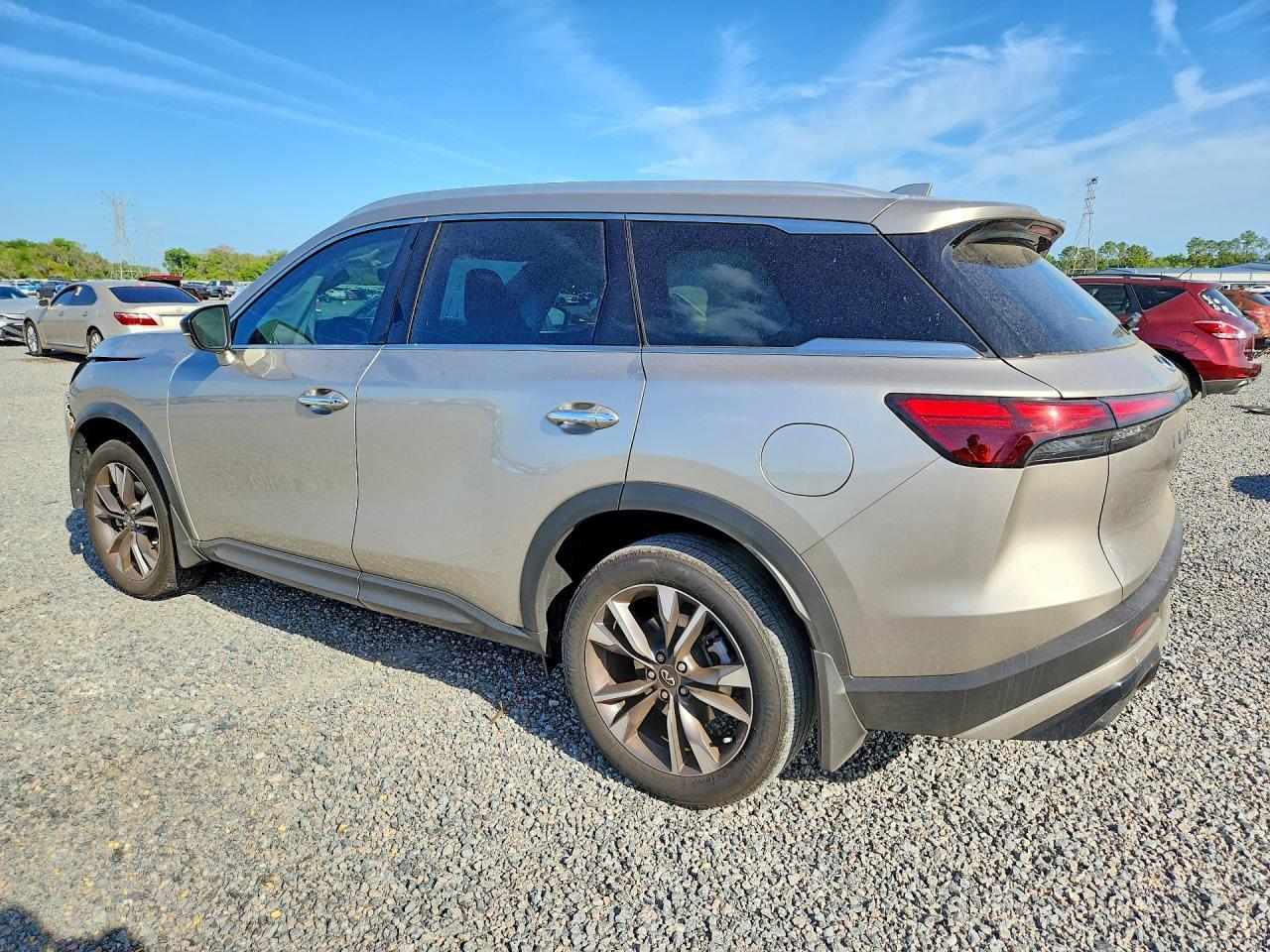 2024 Infiniti Qx60 Luxe - zdjęcie 2