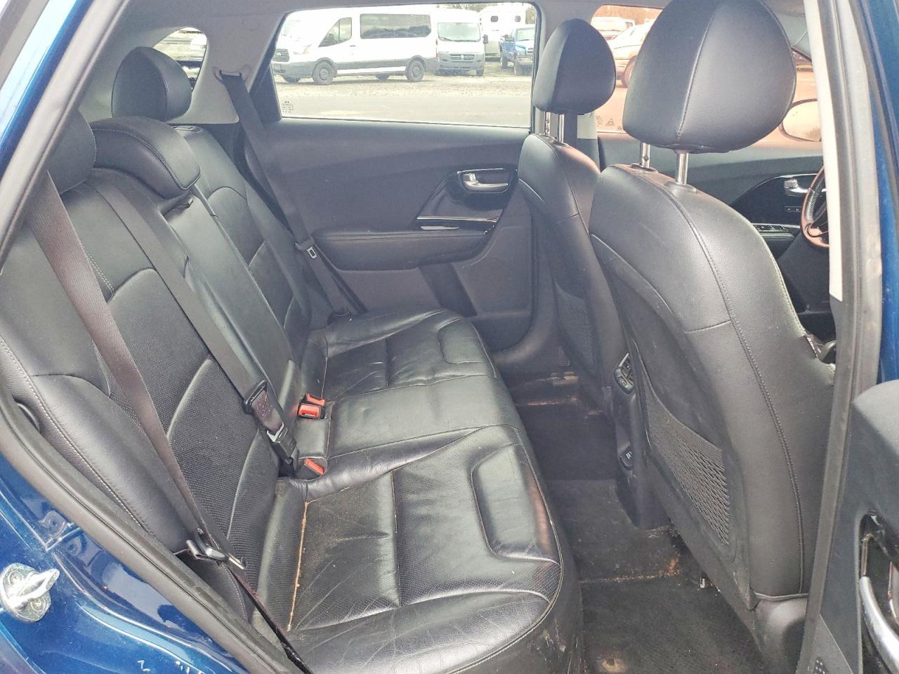 2017 Kia Niro Touring - zdjęcie 10