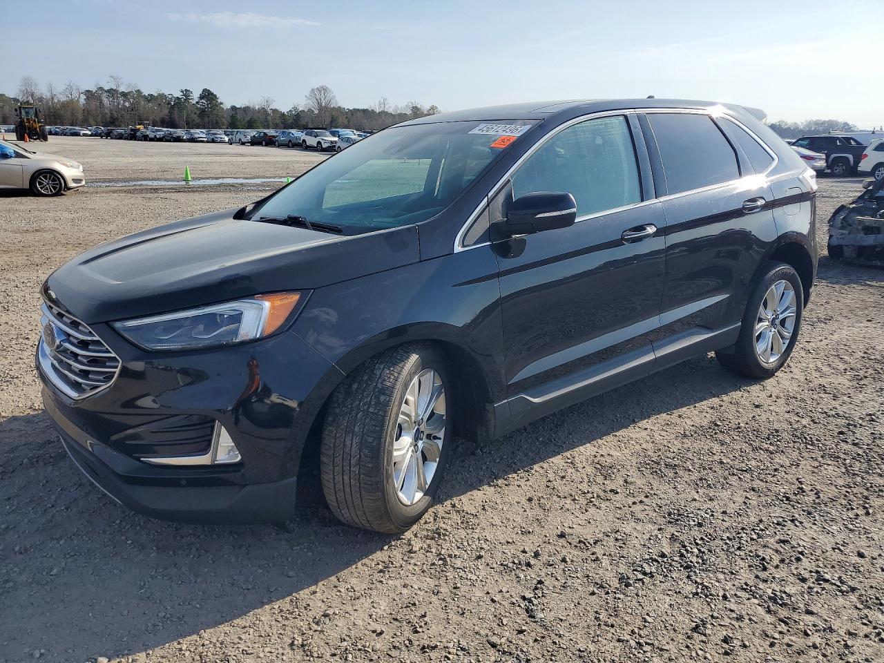 2020 Ford Edge Titanium - zdjęcie główne