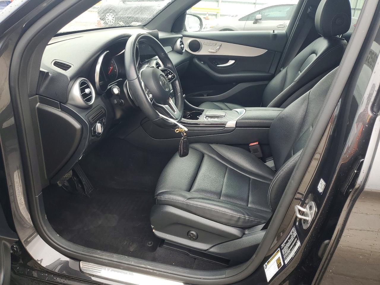 2022 Mercedes-Benz Glc 300 - zdjęcie 7