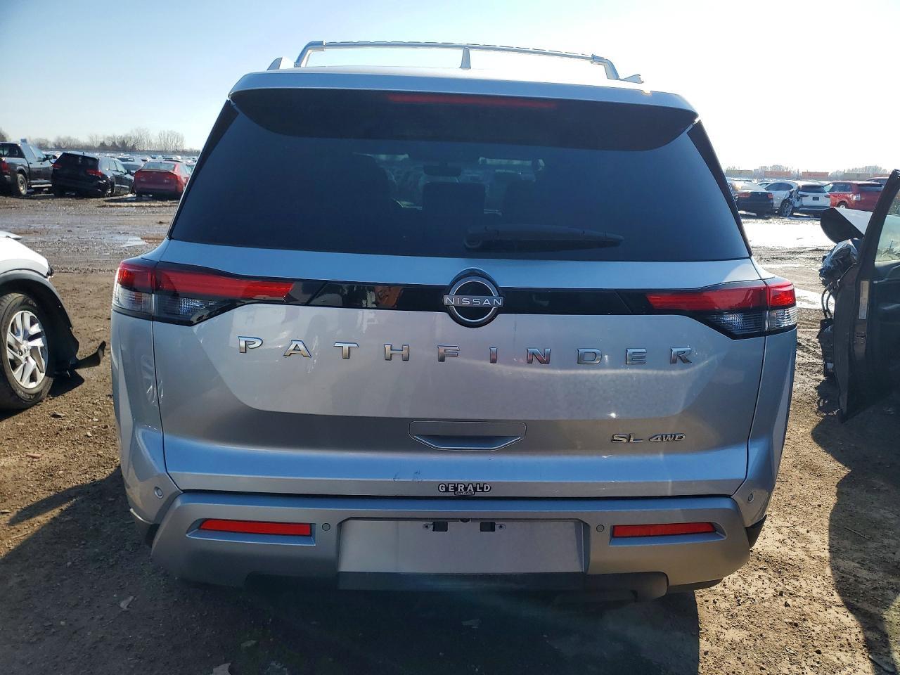 2024 Nissan Pathfinder Sl - zdjęcie 6