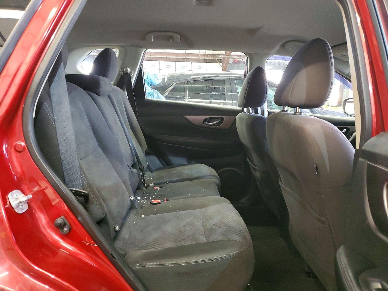 2015 Nissan Rogue S - zdjęcie 11