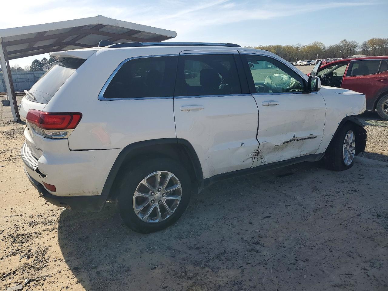 2021 Jeep Grand Cherokee Laredo - zdjęcie 3