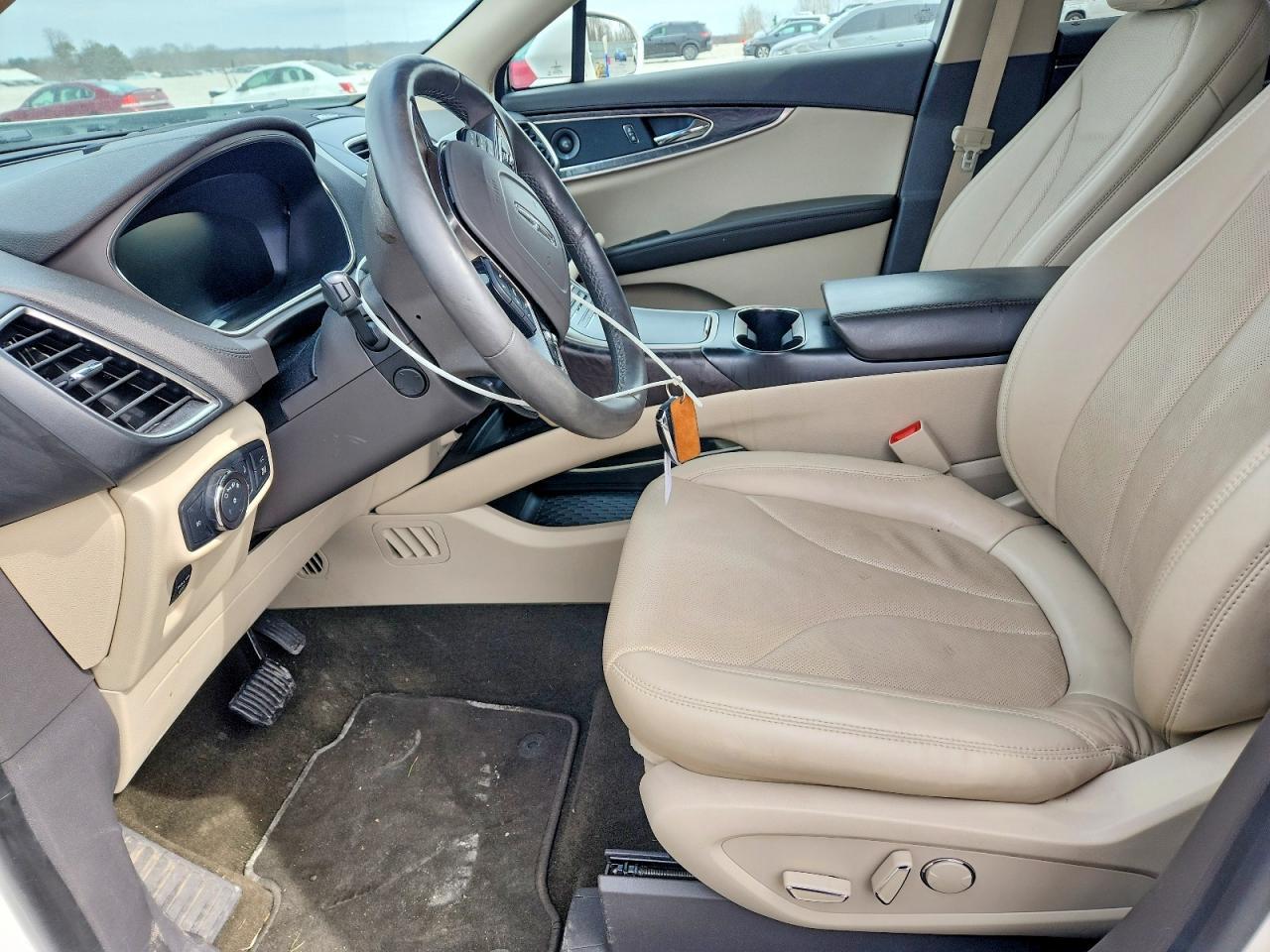 2019 Lincoln Nautilus Reserve - zdjęcie 7