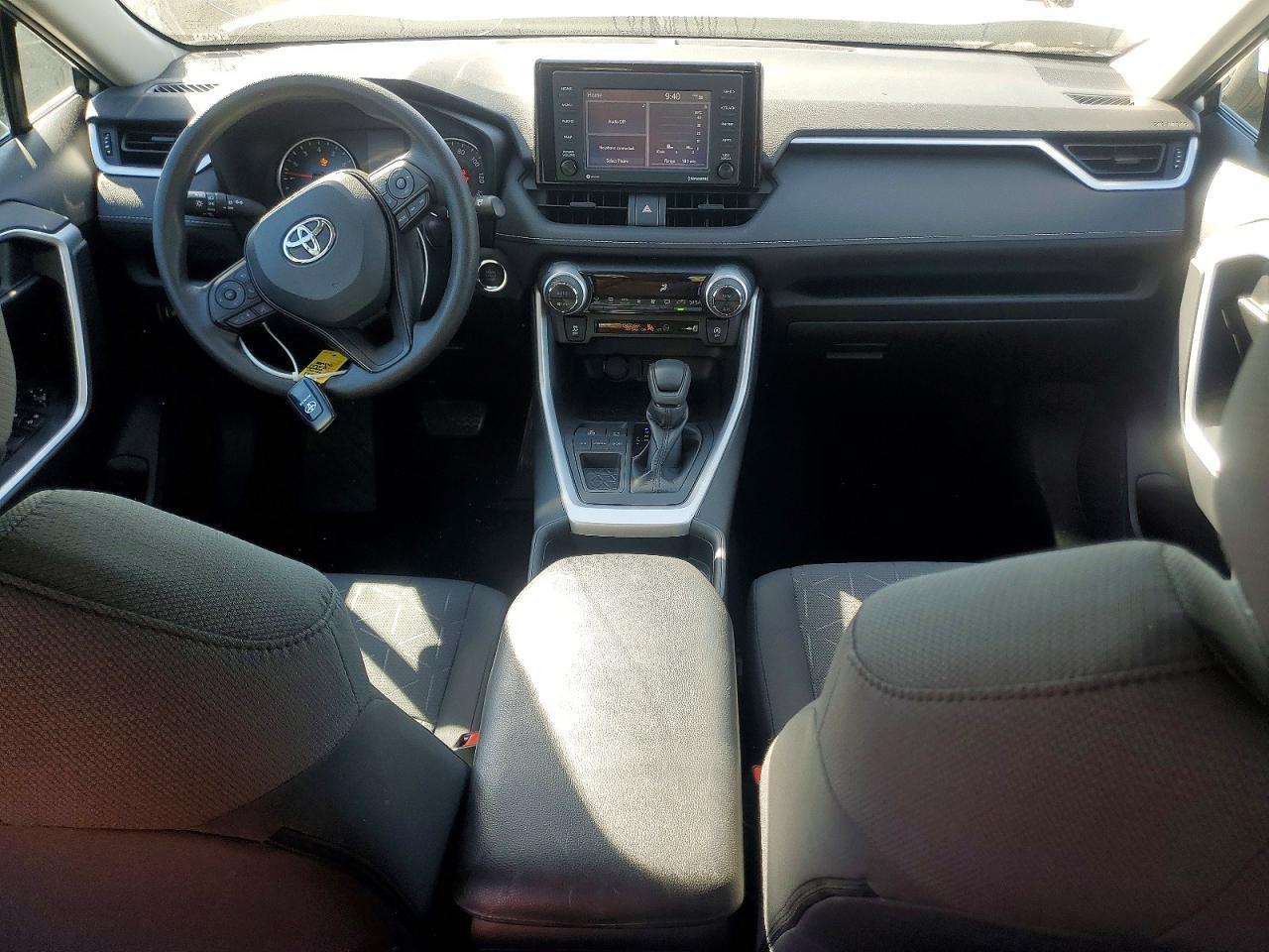 2020 Toyota Rav4 Xle - zdjęcie 8