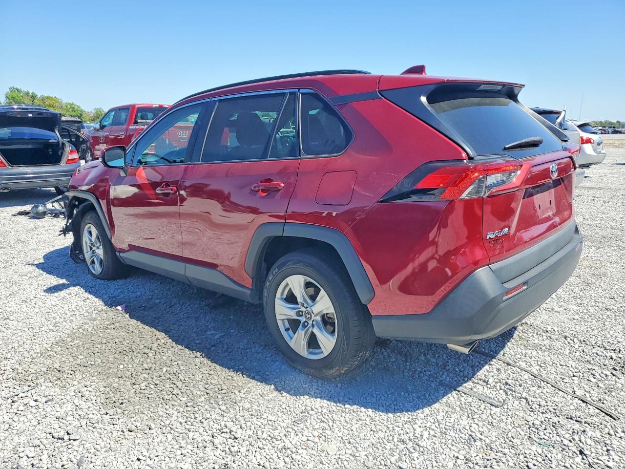 2020 Toyota Rav4 Xle - zdjęcie 2