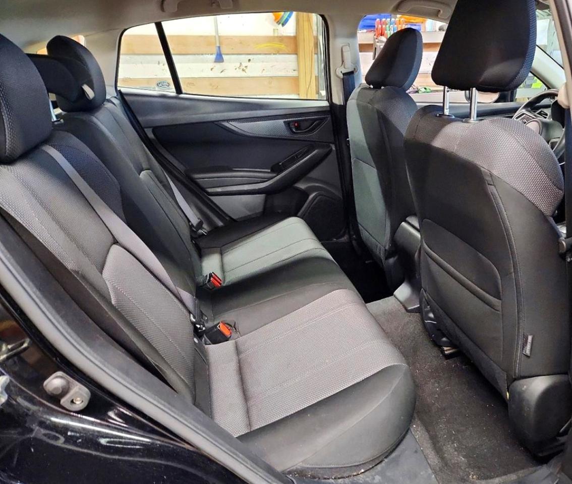 2017 Subaru Impreza Premium - zdjęcie 10