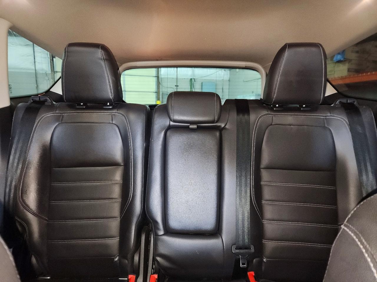 2017 Ford Escape Titanium - zdjęcie 10