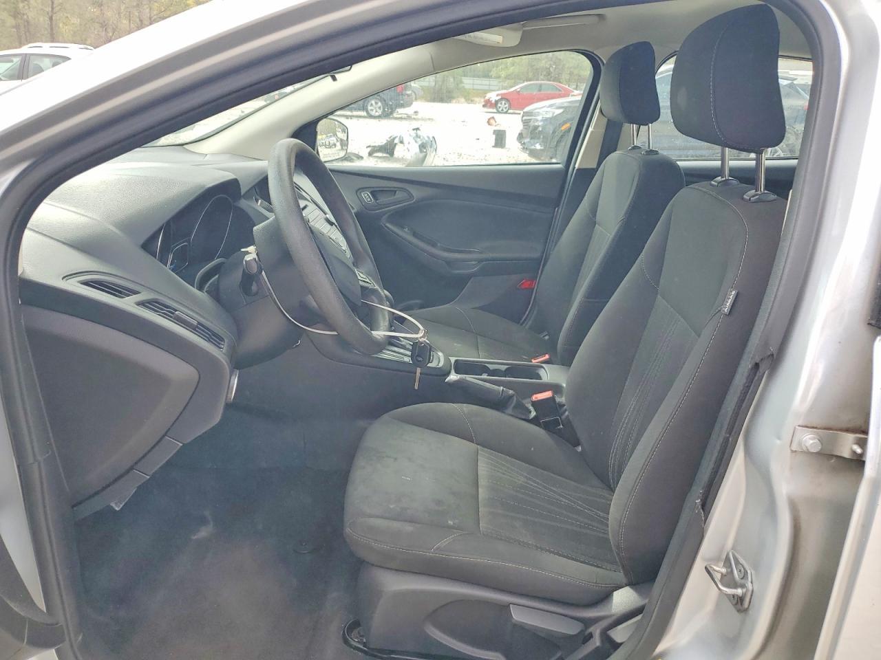 2017 Ford Focus S - zdjęcie 7