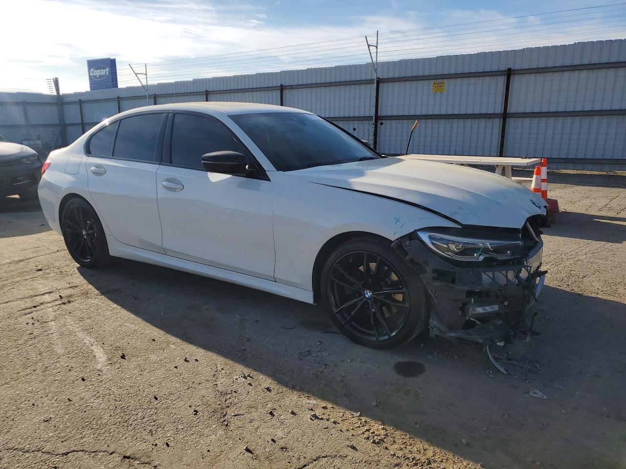 BMW Seria 3 - zdjęcie 4