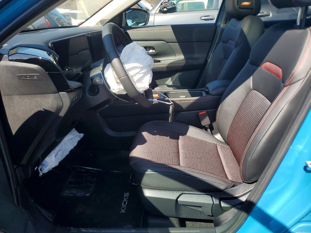 2026 Nissan Kicks Awd 4D Sr - zdjęcie 7