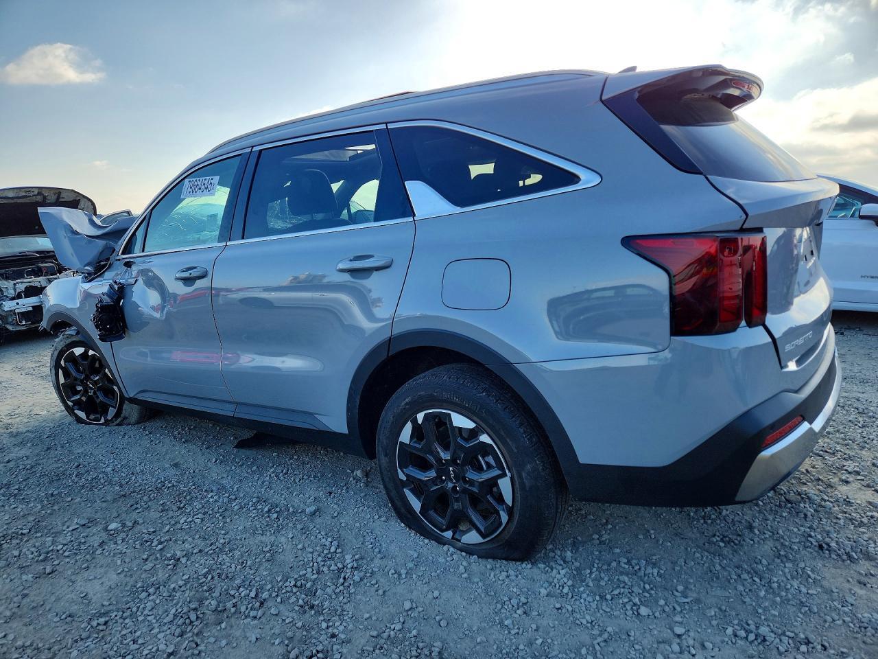 2025 Kia Sorento - zdjęcie 2