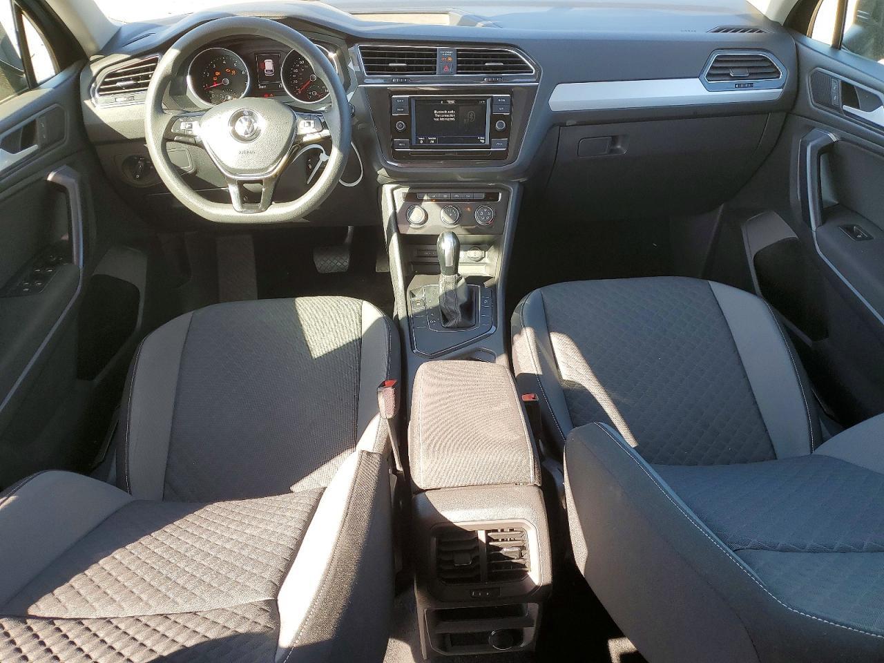 2021 Volkswagen Tiguan S - zdjęcie 8