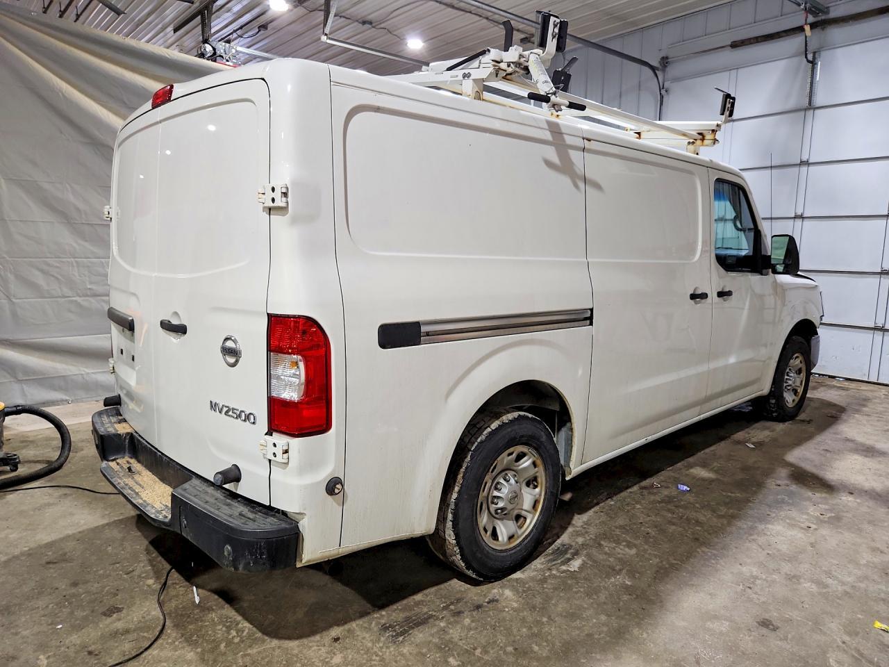 2019 Nissan Nv 2500 Hd Sv - zdjęcie 3