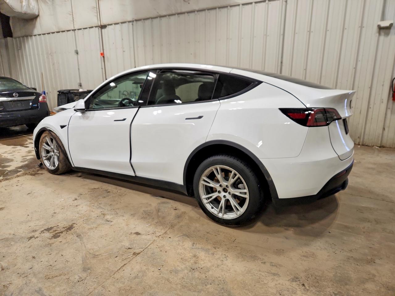 2022 Tesla Model Y - zdjęcie 2