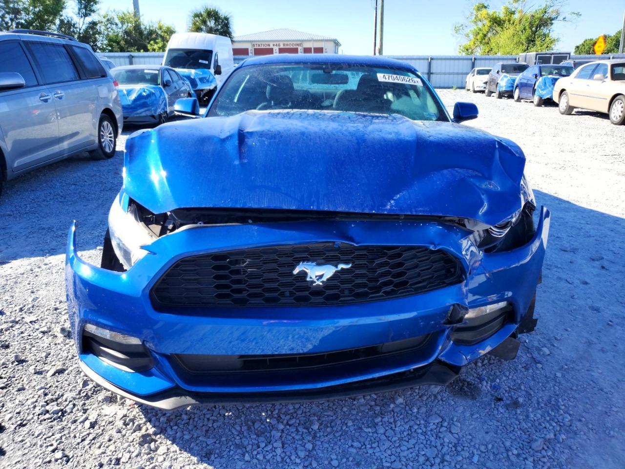 2017 Ford Mustang - zdjęcie 5