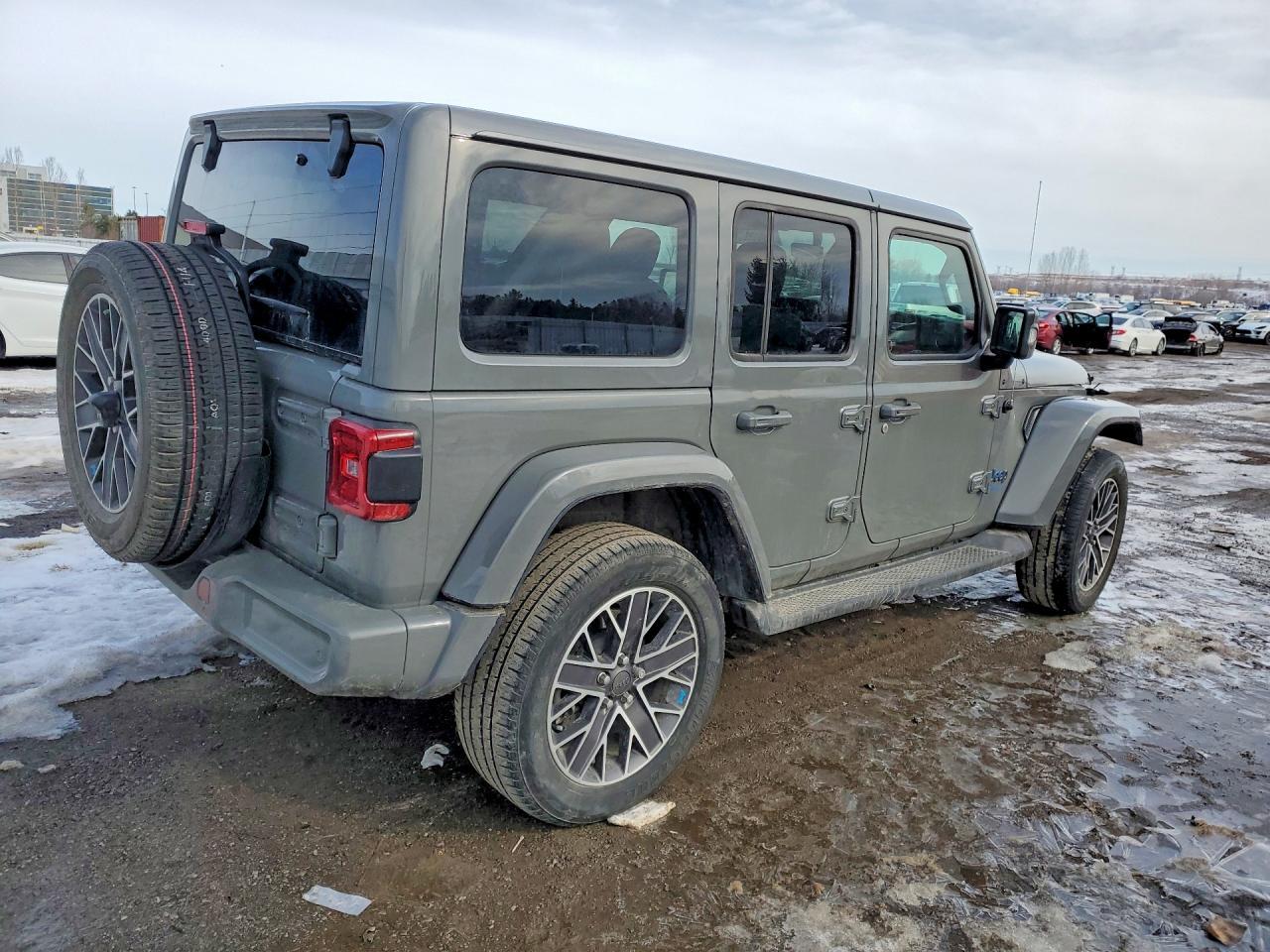 2023 Jeep Wrangler Sahara 4Xe - zdjęcie 3