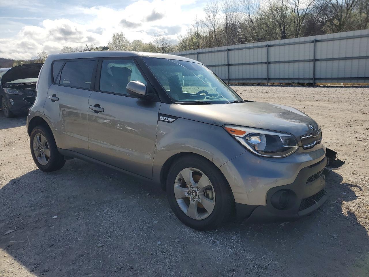 2018 Kia Soul Base - zdjęcie 4
