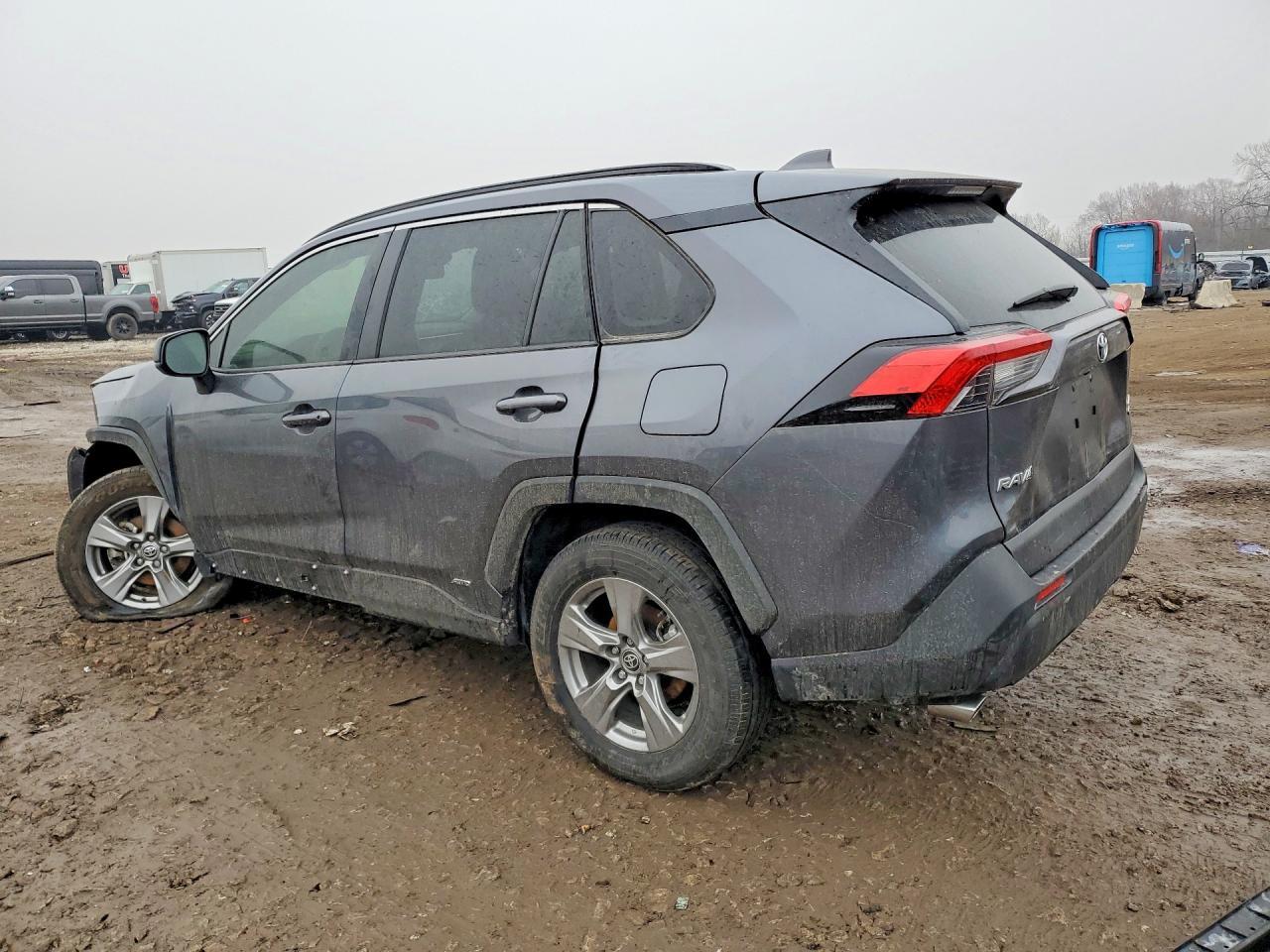 2025 Toyota Rav4 - zdjęcie 2