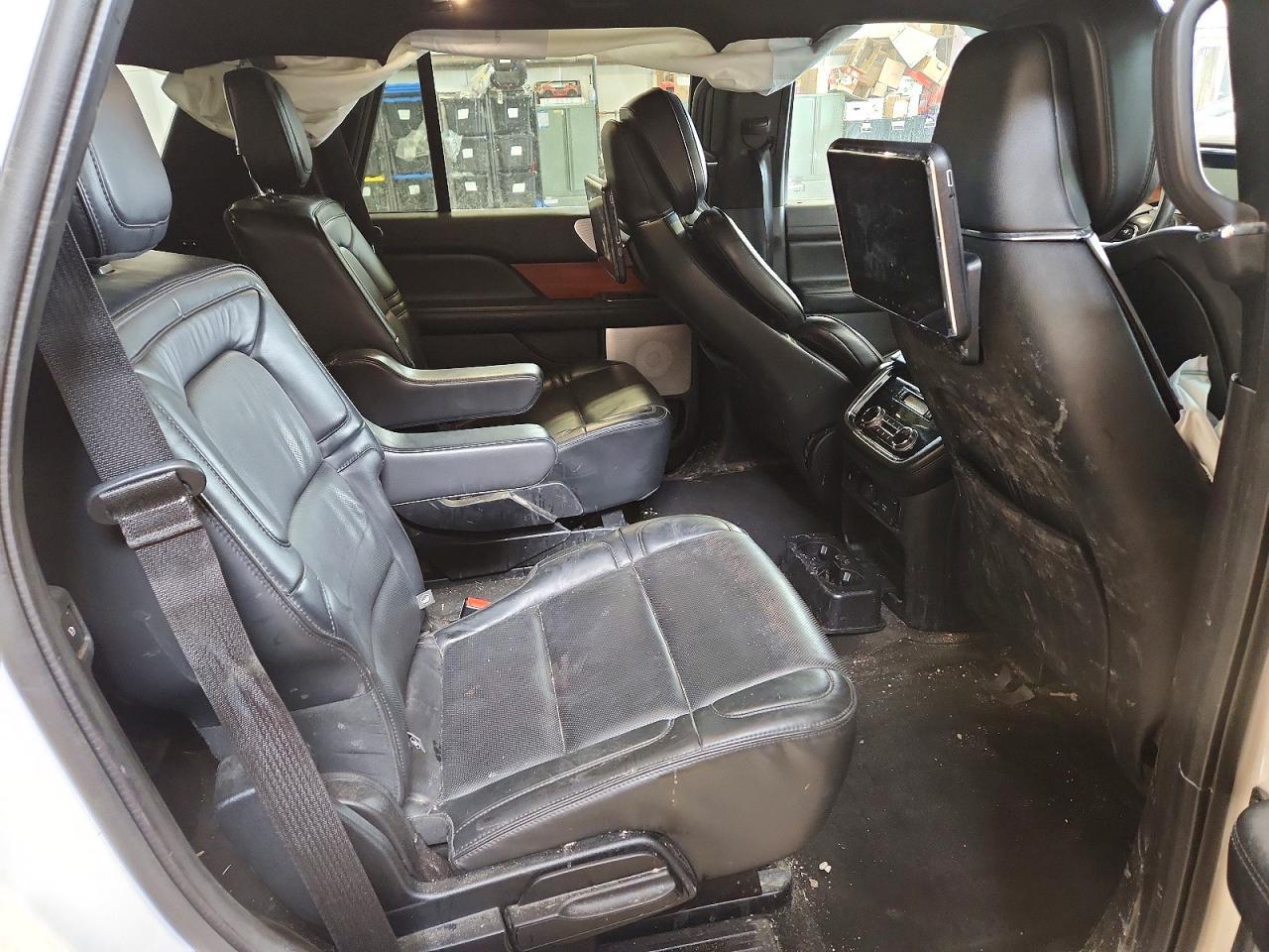2019 Lincoln Navigator Reserve - zdjęcie 11