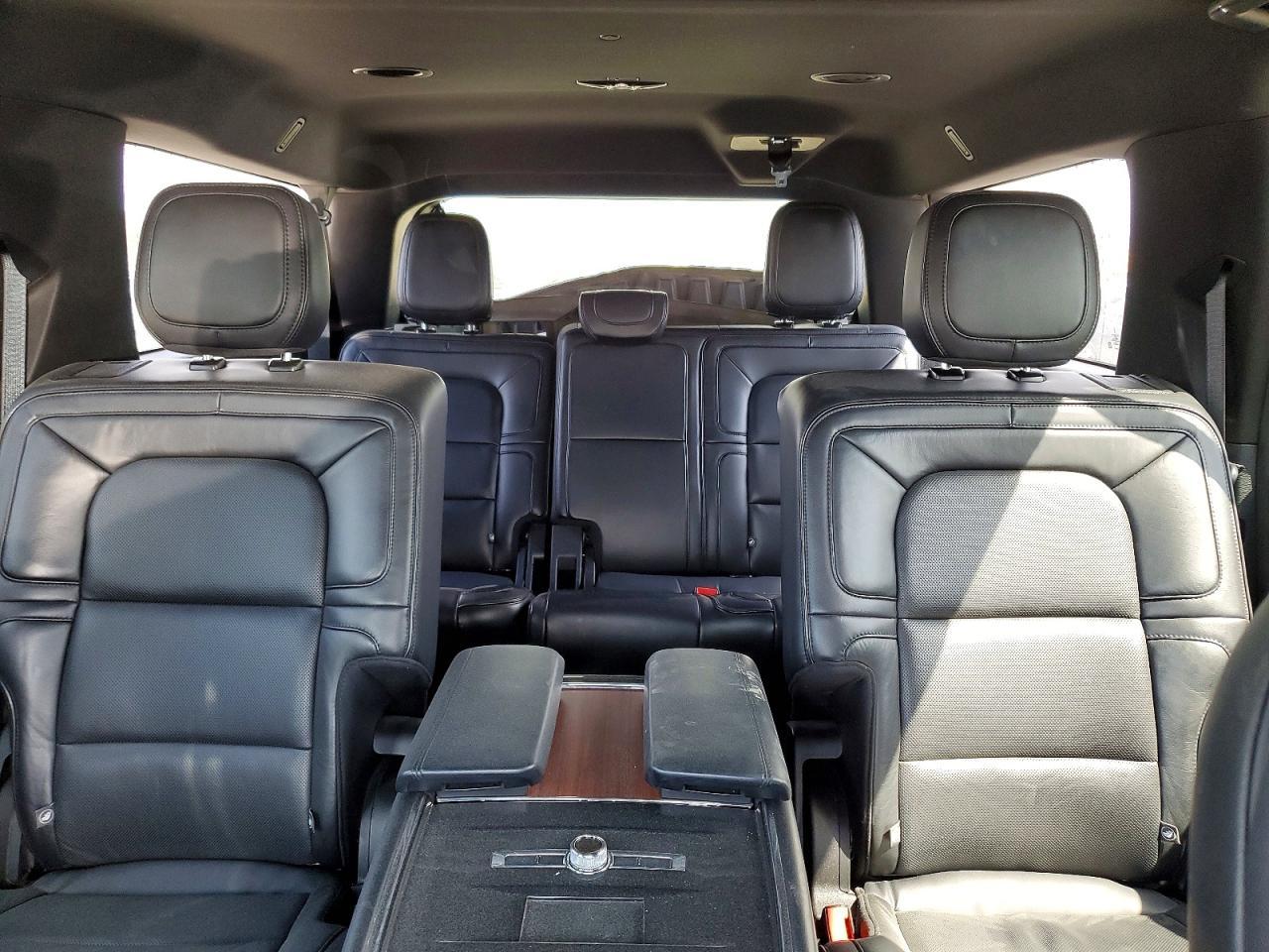 2019 Lincoln Navigator L Reserve - zdjęcie 10