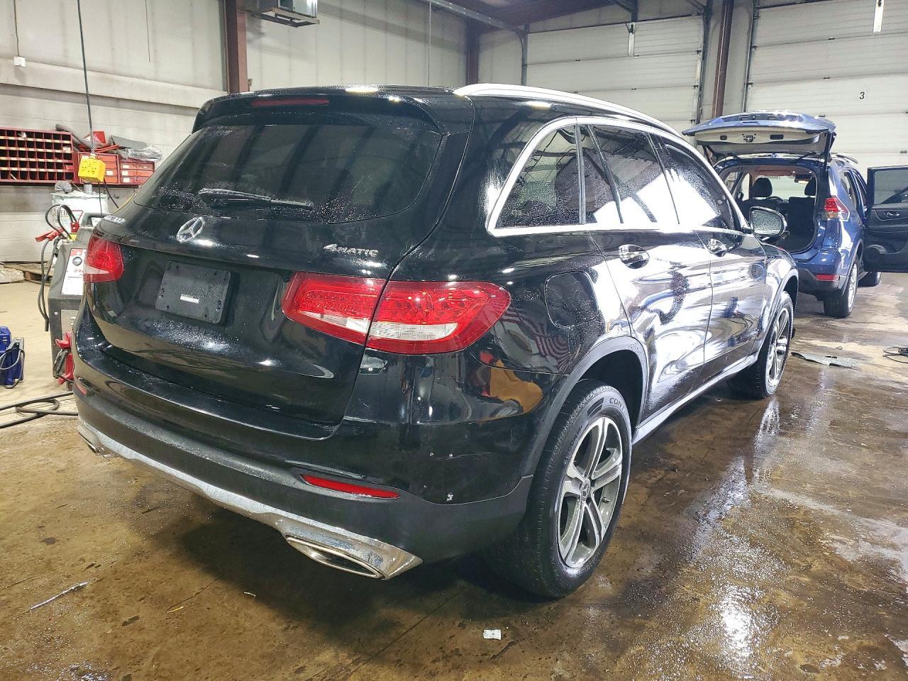 2018 Mercedes-Benz Glc 300 4Matic - zdjęcie 3