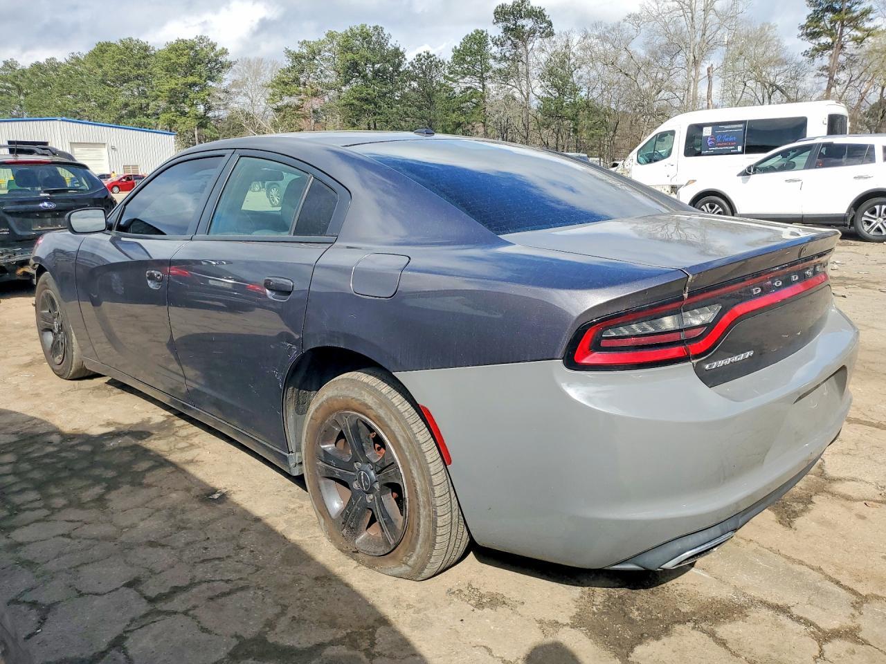2019 Dodge Charger Sxt - zdjęcie 2